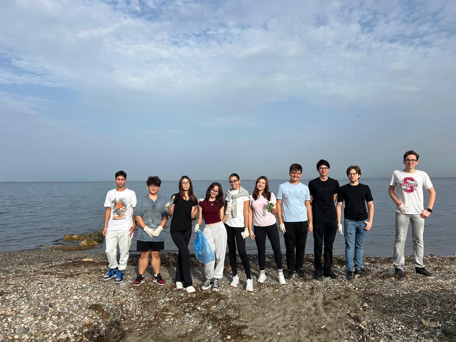 Environmental volunteering and coastal protection activity in Narlıdere, İzmir