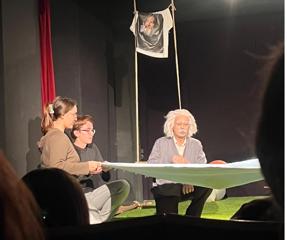 Einstein and the Fabric of Space theatre performance